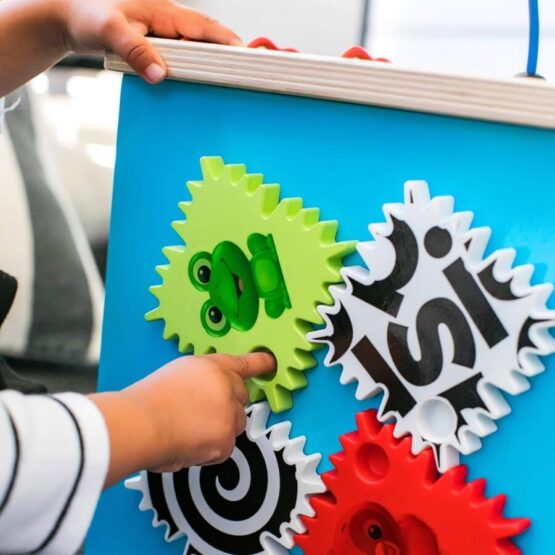 Centru de activitati Hape & Baby Einstein Innovation Station™