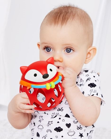 Jucarie zornaitoare Skip Hop Explore & More Vulpe