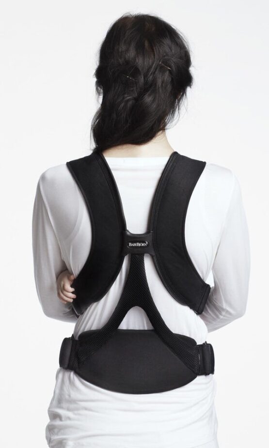 Marsupiu anatomic BabyBjorn Miracle Black-Silver, cu pozitii multiple de purtare