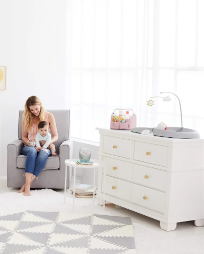 Organizator pentru scutece cu lumina Skip Hop Light Up Pink Heather