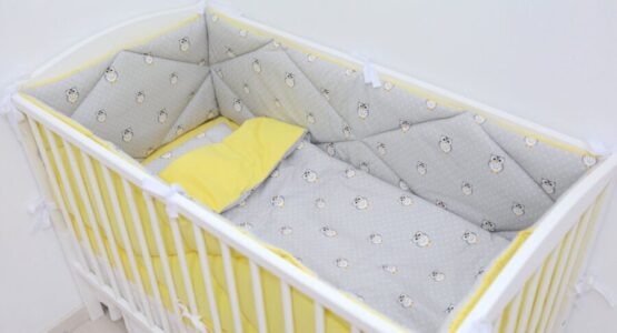 Set de lenjerie Bufnițe sur – galben