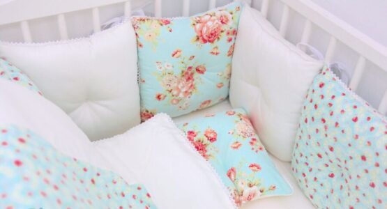 Set de lenjerie din satin Bujori mari mentol