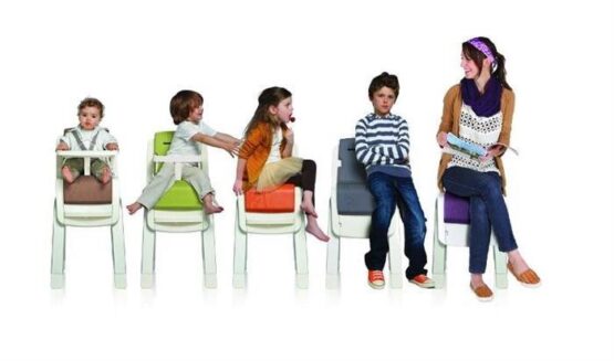 stulicik dlea kormleaniea rebenka