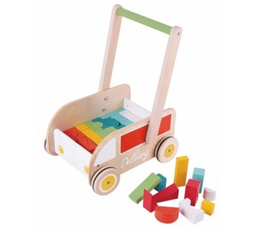 Cărucior din lemn cu constructor