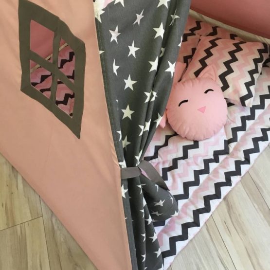 Căsuțele și corturile din textil