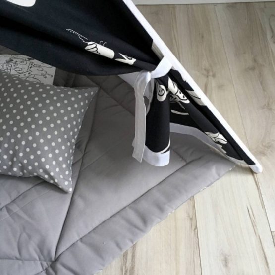 Căsuțele și corturile din textil