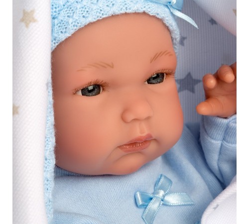 papusa pentru fetita