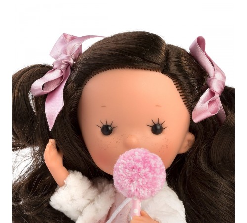 papusa pentru fetita