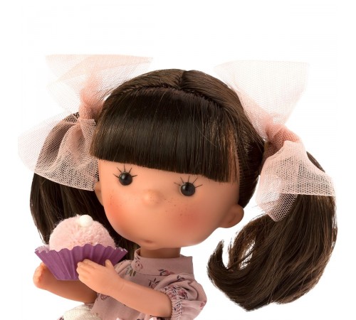 papusa pentru fetita