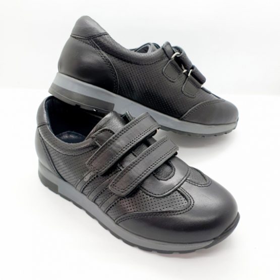 Кроссовки ортопедические