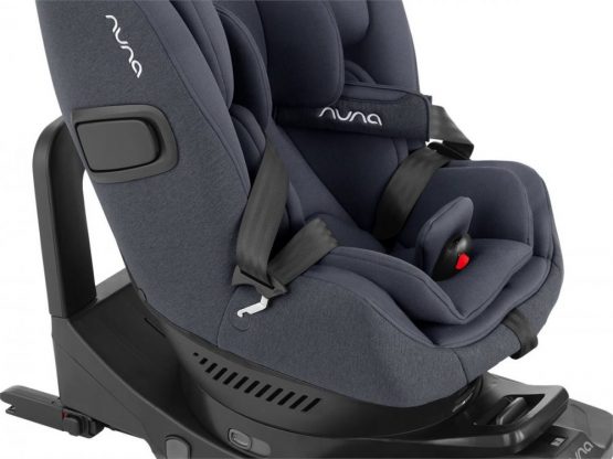 scaun auto pentru nouanascuti