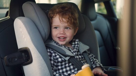 scaun auto pentru nouanascuti