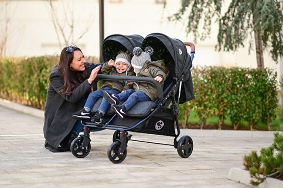 carucior pentru gemeni