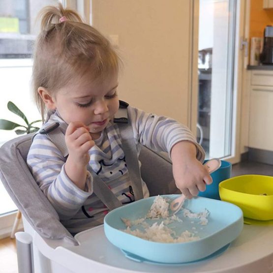 Farfurie silicon cu ventuza