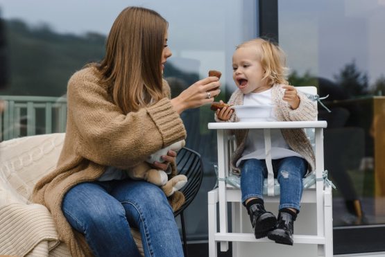 scaun de masa 2 in 1 pentru copii