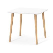 masuta din lemn pentru copii