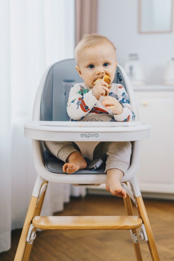 scaun de masa 4 in 1 pentru copii