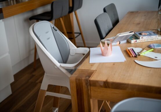 scaun de masa 4 in 1 pentru copii