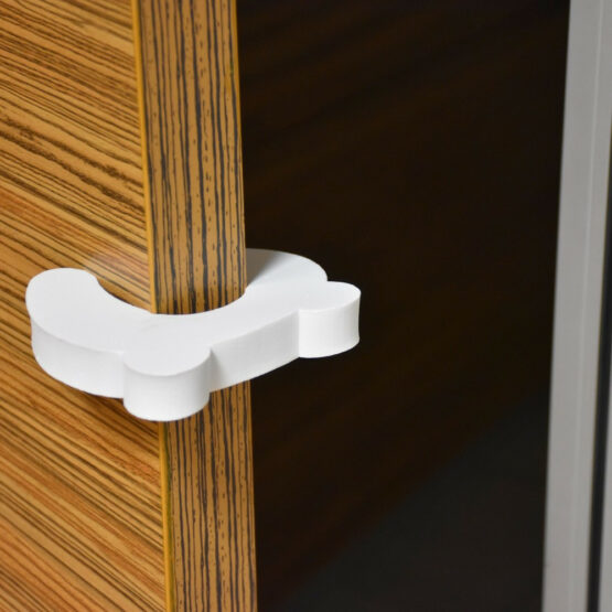 Белый дверной замок