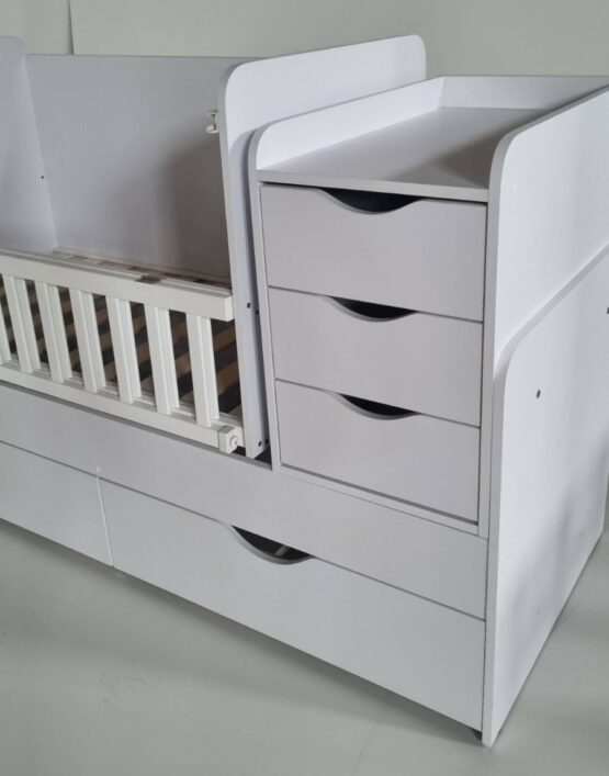 Larry-Premium-Transformer