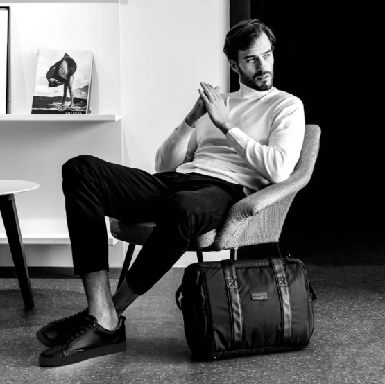 Geanta-Skiddou-Inger-onyx-leatherblack