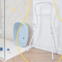 Set suport pentru cadita si furtun de scurgere Badabulle pentru cadita in forma de balena