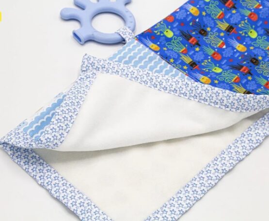 Jucarie dentitie cu paturica BabyJem Patchwork Albastra