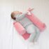 Pernuta pozitionator anti-rasucire pentru bebelusi BabyJem Roz, 34x36 cm
