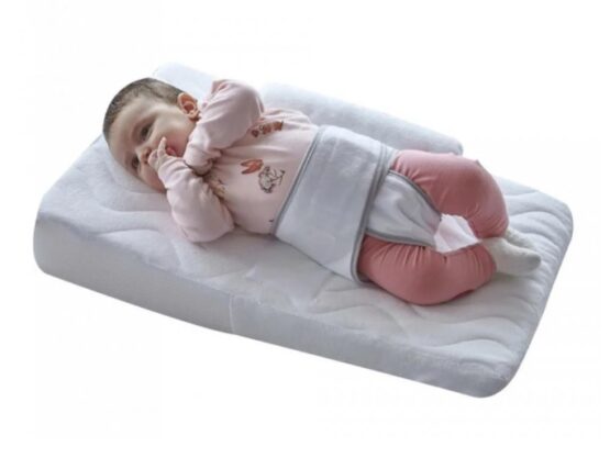 Salteluta pozitionator pentru bebelusi BabyJem Baby Reflux Pillow Alba