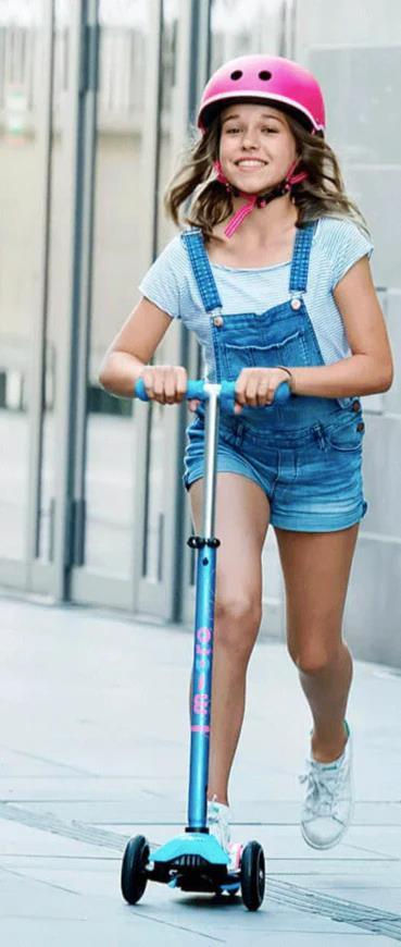 Trotineta Micro Maxi Deluxe LED Carribean Blue