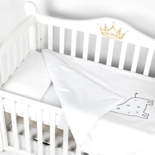 Lenjerie de pătuț PernaMea Satin Giraffe (3 piese), 120x60 cm