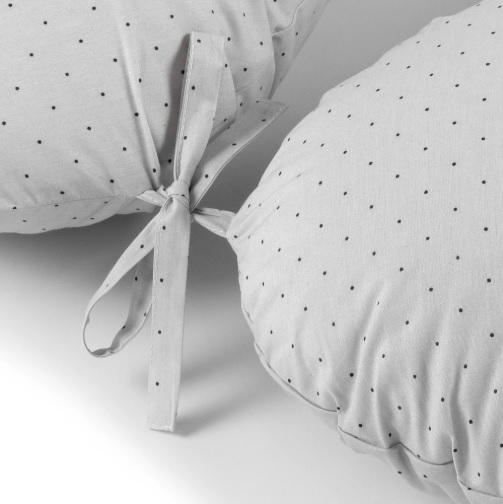 Pernă pentru gravide PernaMea forma-V cu față de pernă Bulina Gri, 135 cm