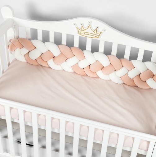 Apărătoare pătuț PernaMea Cosiță Pudra (1 piesă), 120x20 cm